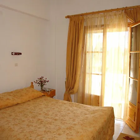 Prasoudopetra Apart-hotel Ágios Matthaíos