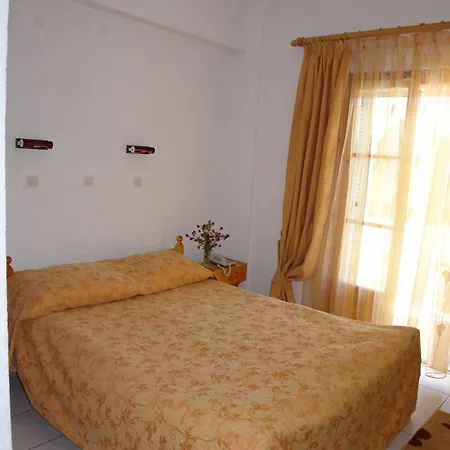 Apartahotel Prasoudopetra *