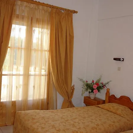 Prasoudopetra Appart hôtel Ágios Matthaíos
